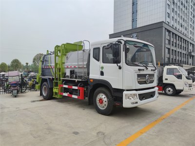 餐廚垃圾車(chē)，收集運(yùn)輸剩飯剩菜泔水垃圾我擔(dān)當(dāng)，干濕分離我本領(lǐng)大