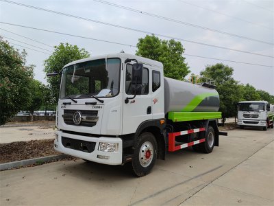 杭州用戶喜提12方灑水車，澆花、澆樹、綠化噴灑功能全